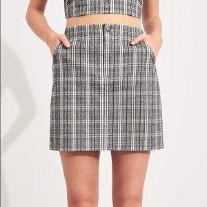 HOLLISTER stripped mini skirt